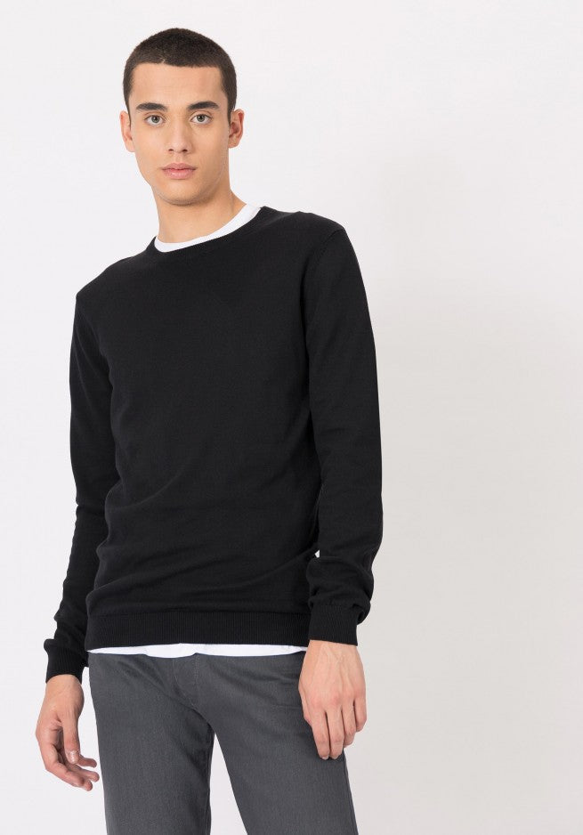 Estômbar Fine Knit Crewneck · Black