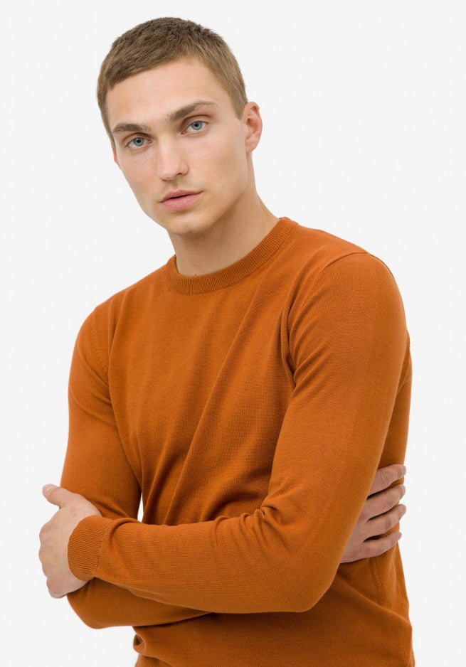 Estômbar Fine Knit Crewneck · Camel