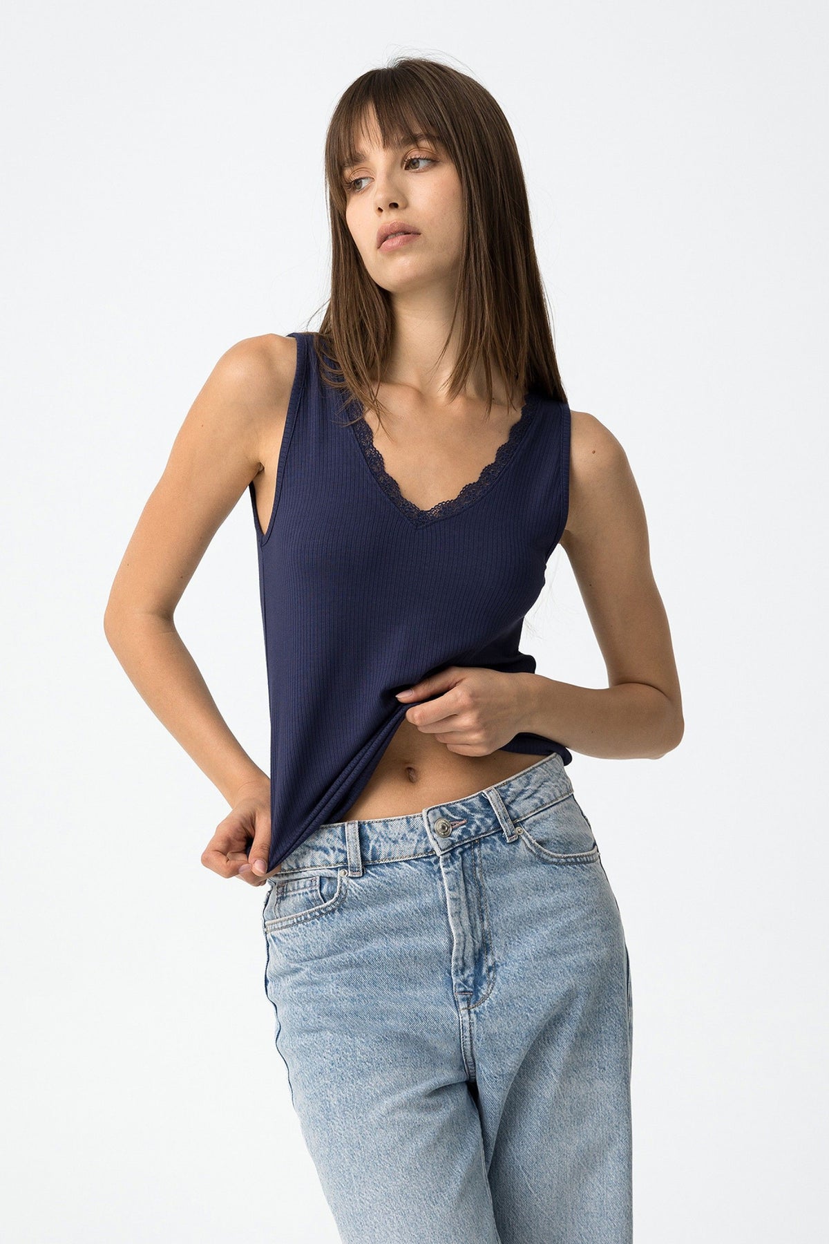 Loulé V-Neck Tank
