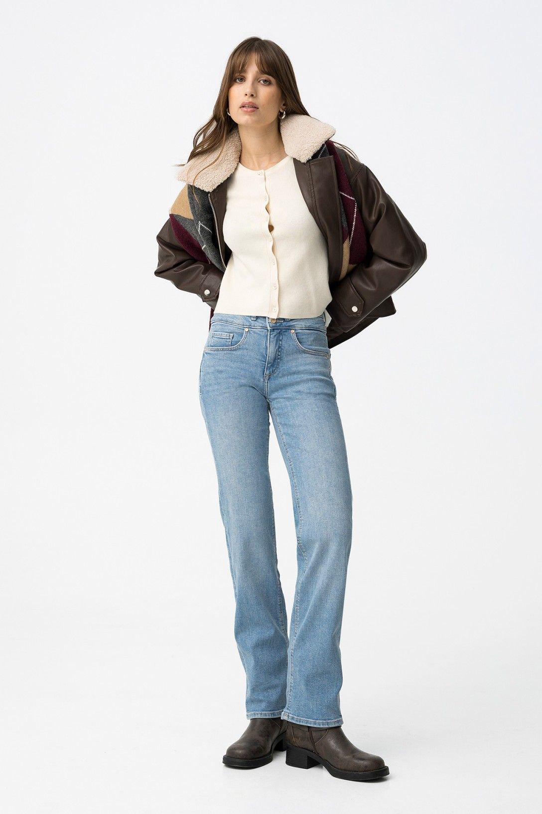 Cacela Straight Jeans