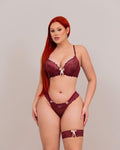 Marinha Lace Set with Garter · Burgundy