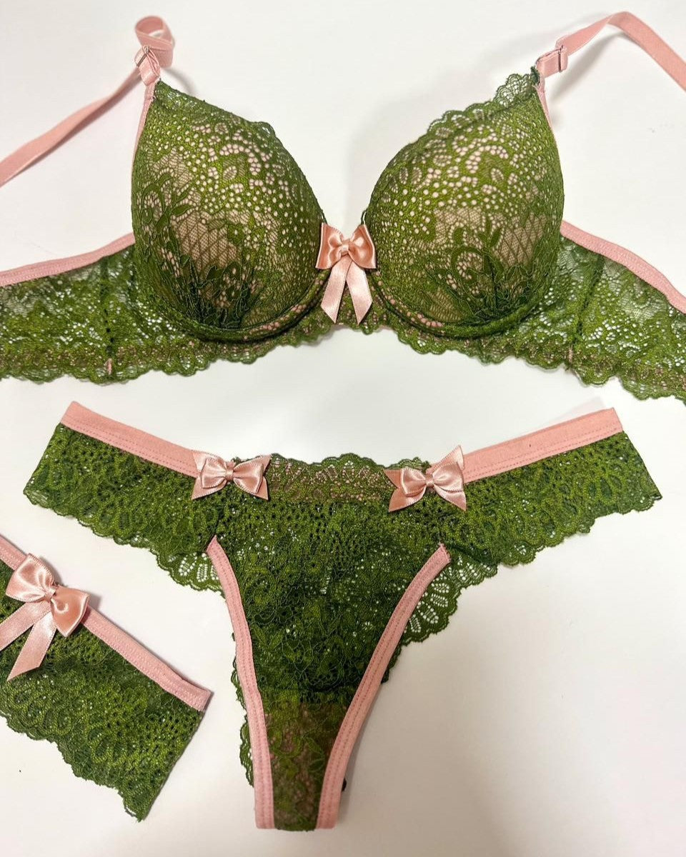 Marinha Lace Set with Garter · Green